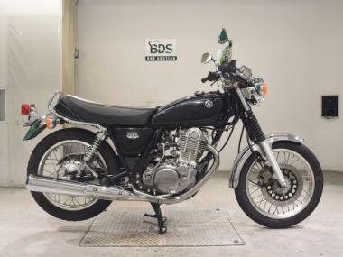 Yamaha SR400