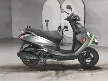 Yamaha Axis Z
