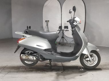 Honda Lead 100