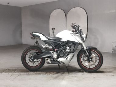 Honda CB125R