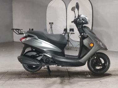 Yamaha Axis Z
