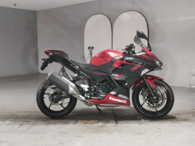 Kawasaki Ninja400
