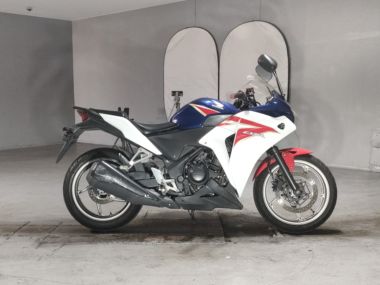 Honda CBR250R