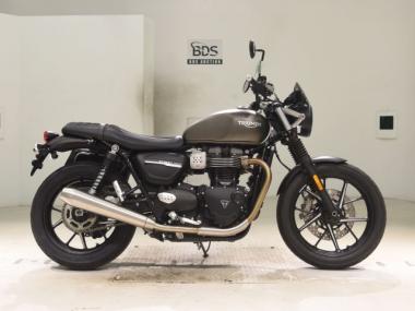 Triumph Street Twin