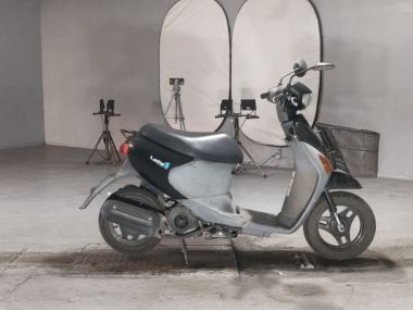 Suzuki Let's4
