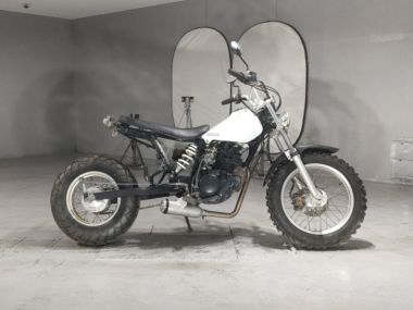 Yamaha TW225