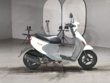 Suzuki Let's4
