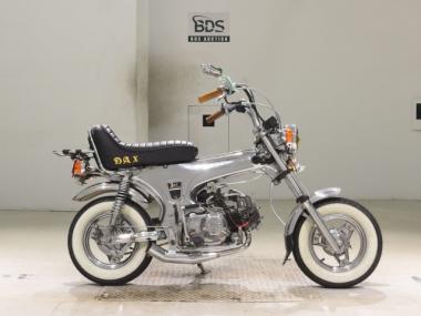 Honda DAX50