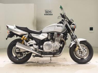 Yamaha XJR1300