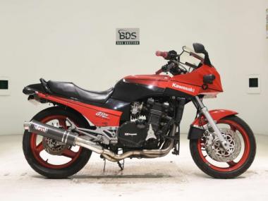 Kawasaki GPZ900R