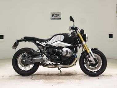 BMW R Nine T