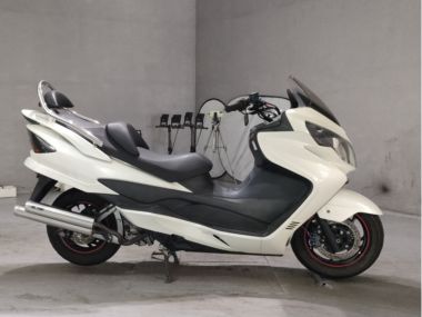 Suzuki Skywave 400s