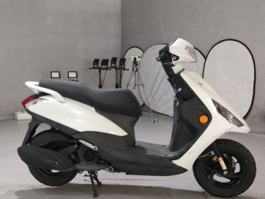 Yamaha Axis Z