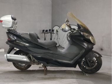 Suzuki Skywave 250s