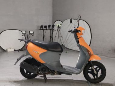 Suzuki Let's4