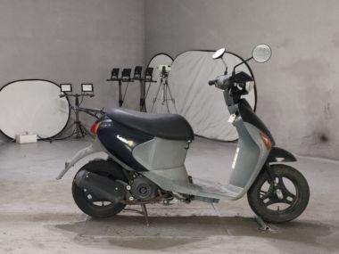 Suzuki Let's4