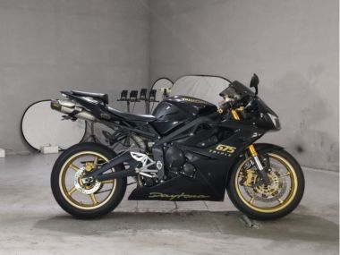 Triumph Daytona675