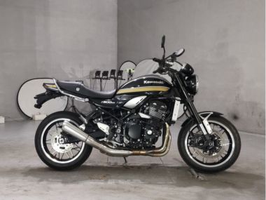 Kawasaki Z900RS