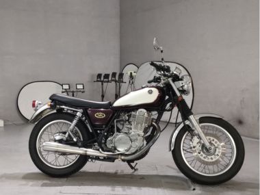 Yamaha SR400