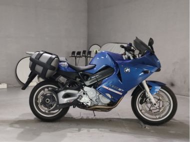 BMW F800ST
