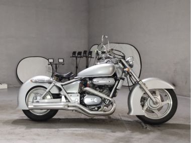 Honda Magna 250
