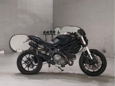 Ducati Monstar 796