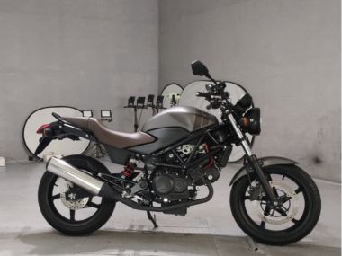 Honda VTR250