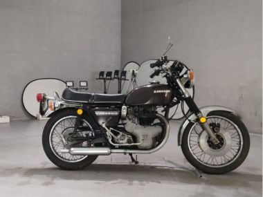 Kawasaki W3