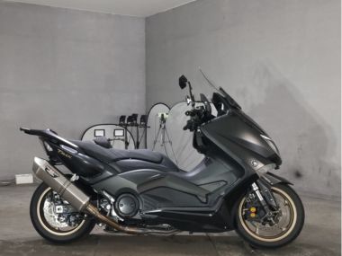 Yamaha T-MAX530