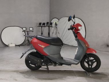 Suzuki Let's4