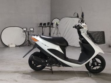 Suzuki Address V50