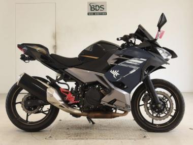 Kawasaki Ninja400