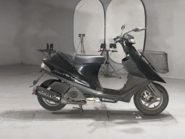 Suzuki Address V100