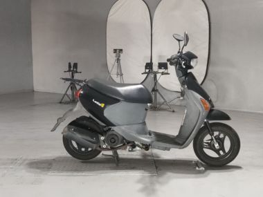 Suzuki Let's4