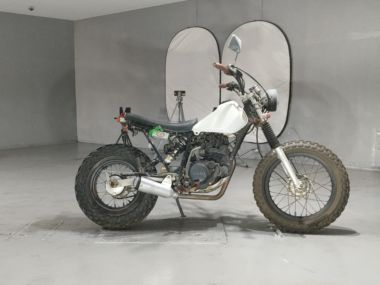 Yamaha TW200