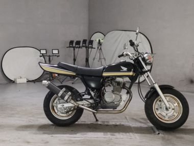 Honda APE100