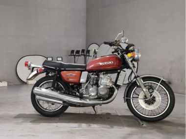 Suzuki GT750