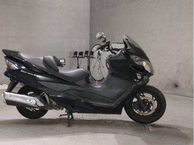 Suzuki Skywave 250s