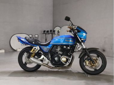 Kawasaki ZRX400