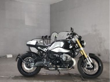 BMW R Nine T