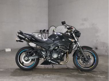 Suzuki GSR400