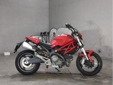 Ducati Monstar 696