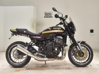 Kawasaki Z900RS