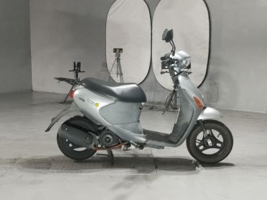Suzuki Let's4