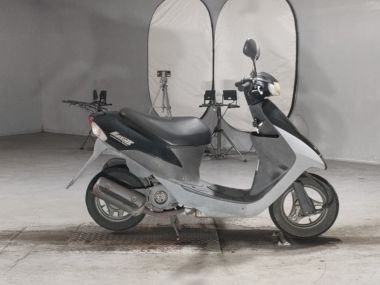 Suzuki Let's2