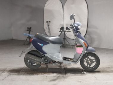 Suzuki Let's4