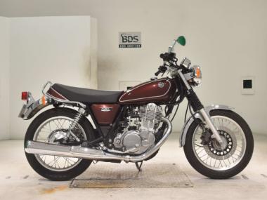 Yamaha SR400