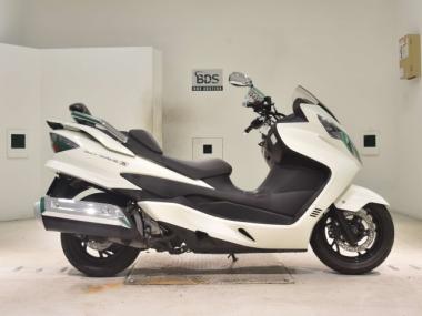 Suzuki Skywave 250s