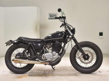 Yamaha SR400