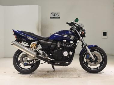 Yamaha XJR400R